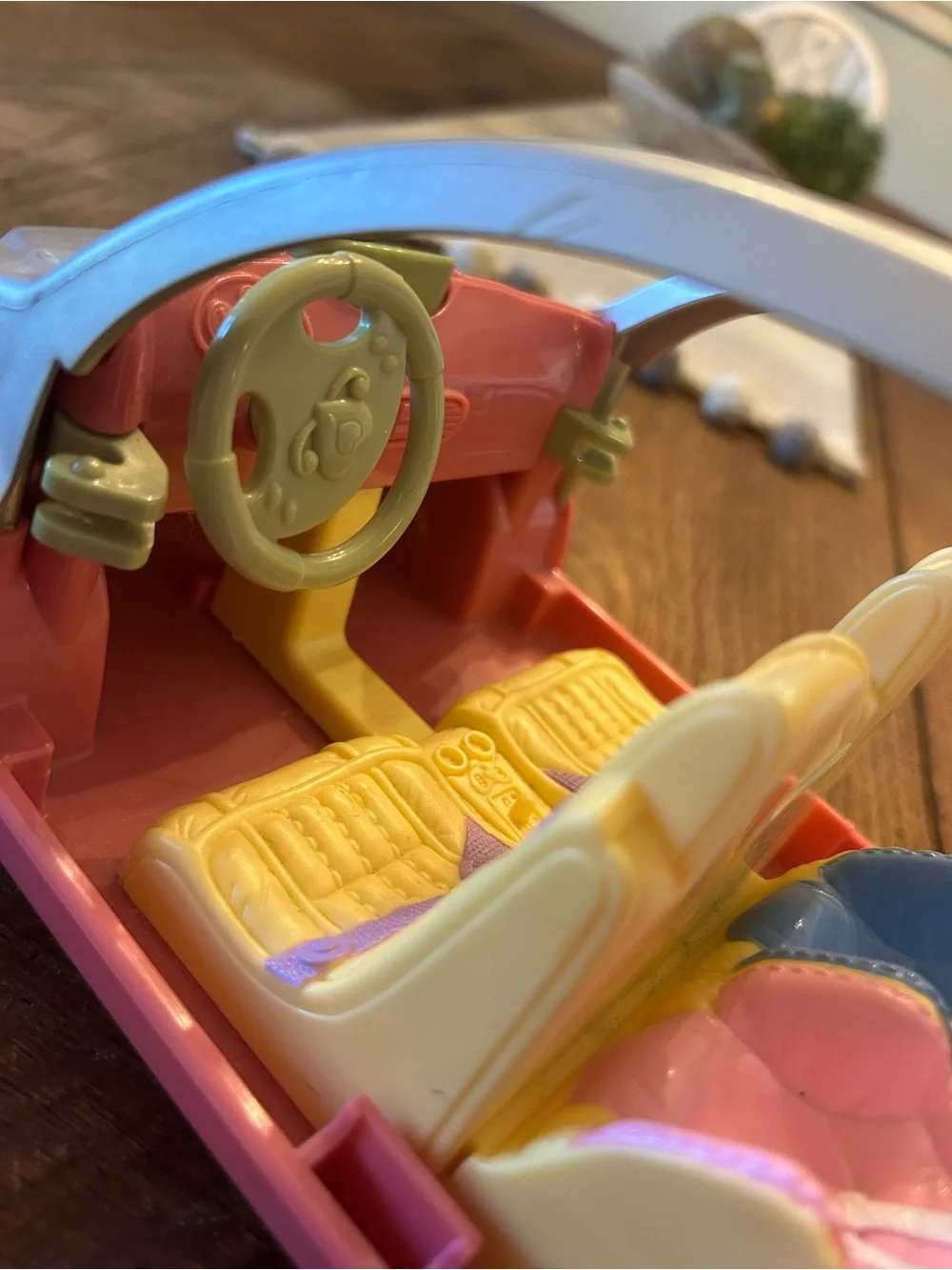 Fisher-Price Loving Family Twin Time Minivan with Car Seats- working sounds